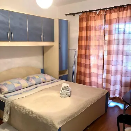 Damir 2838 Apartment