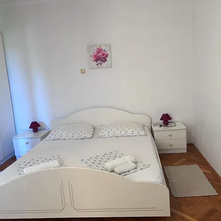 Damir 2838 *