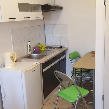 Damir 2838 Apartment